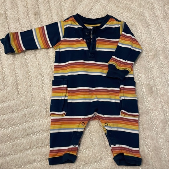 TEA onesie - Picture 1 of 1